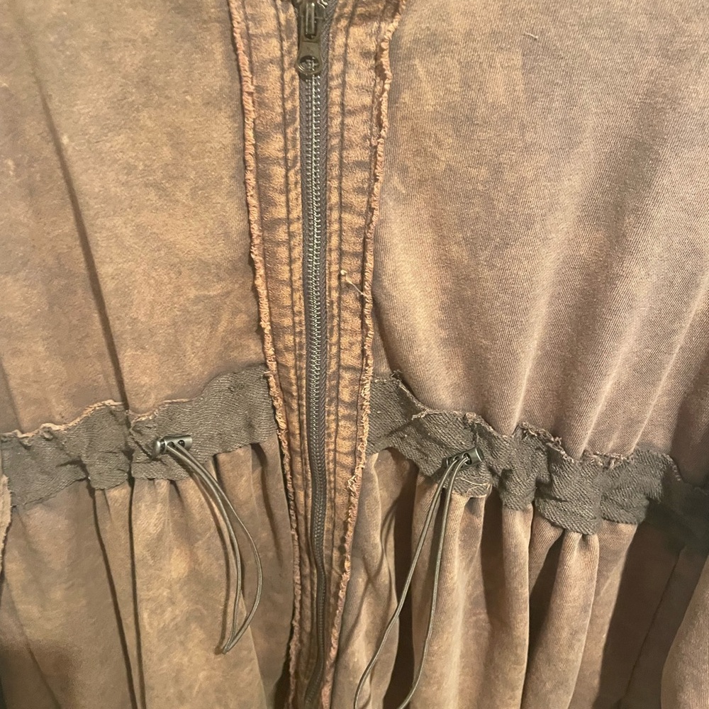 Oli & Hali Long Jacket - Picture 4 of 4